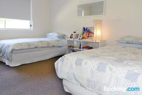 Allure - Accommodation Nelson Bay 4