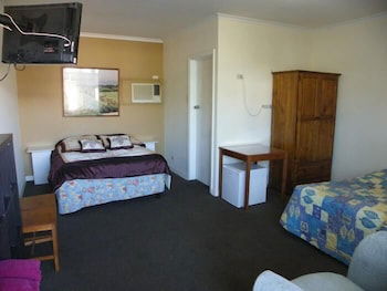 Palms Motel - Accommodation Nelson Bay 4