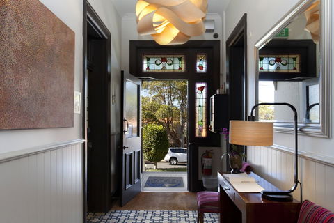 Cremorne Point Manor - Nelson Bay Accommodation.com 3