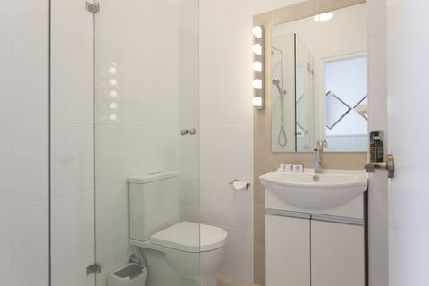 Cremorne Point Manor - Nelson Bay Accommodation.com 5