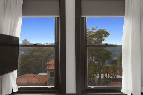 Cremorne Point Manor - Nelson Bay Accommodation.com 4