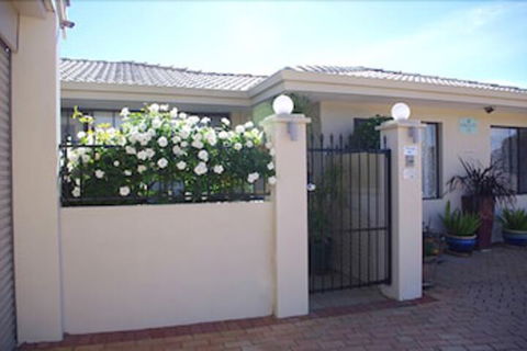 Astoria Retreat B&B - Accommodation Nelson Bay 3