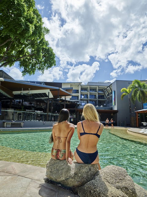 Gilligan's Backpackers Hotel & Resort - Accommodation Nelson Bay 2