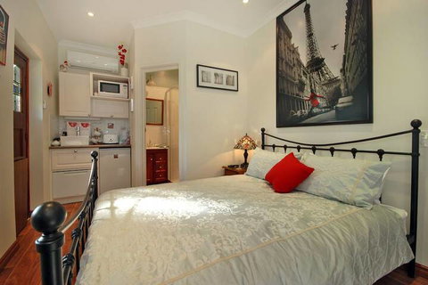 Above Bored Bed & Breakfast - Accommodation Nelson Bay 5