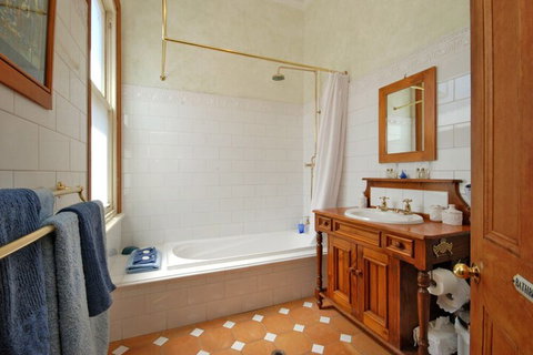 Above Bored Bed & Breakfast - Accommodation Nelson Bay 6