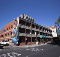 Adelaide Central YHA - Hostel - Accommodation Nelson Bay