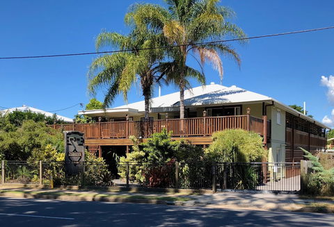 Five 3 Five - The Beachside Barracks - Accommodation Nelson Bay 2
