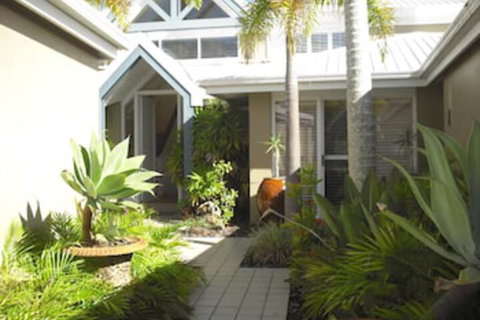 Sanctuary Cove Villas - Accommodation Nelson Bay 0