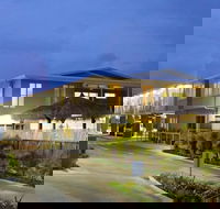 The Coast Motel - Accommodation Nelson Bay