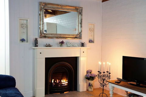 Homewood Cottages - Accommodation Nelson Bay 7