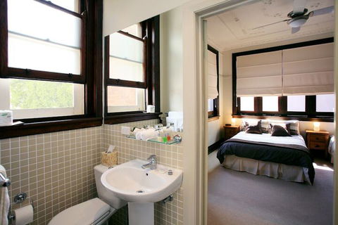 The Bank Guesthouse - Accommodation Nelson Bay 5