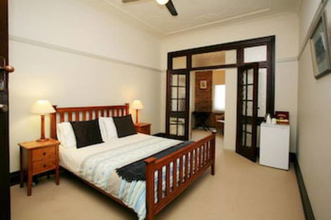 The Bank Guesthouse - Accommodation Nelson Bay 0