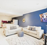 Manly Beach House - Nelson Bay Accommodation.com