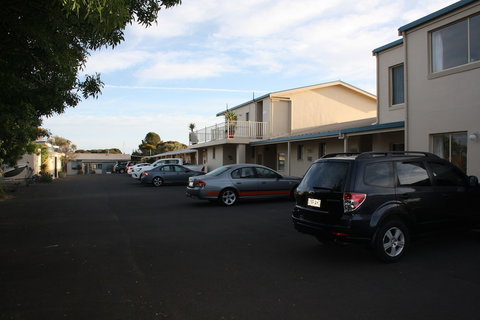 Lakeview Motel & Apartments - Accommodation Nelson Bay 1