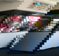 Globe Backpackers  City Oasis Resort