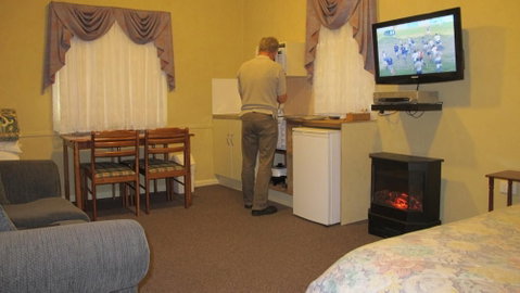 Cedar Lodge Cabins - Accommodation Nelson Bay 3