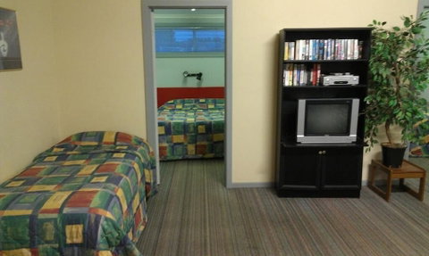 Avalon Motel - Accommodation Nelson Bay 5