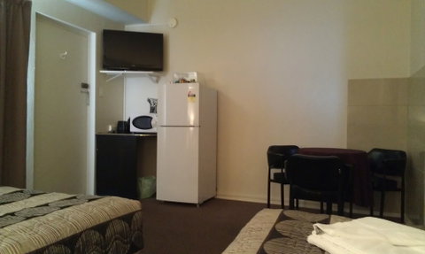 Avalon Motel - Accommodation Nelson Bay 1