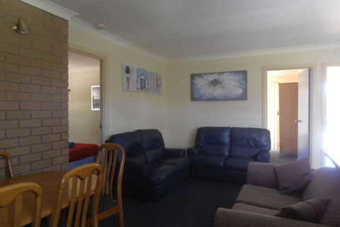 Top Of The Lake Units - Accommodation Nelson Bay 5
