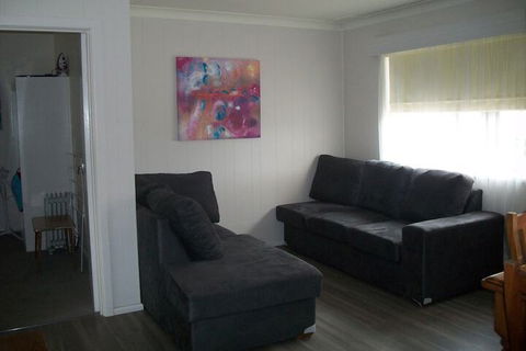 Top Of The Lake Units - Accommodation Nelson Bay 6