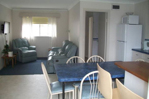 Top Of The Lake Units - Accommodation Nelson Bay 4