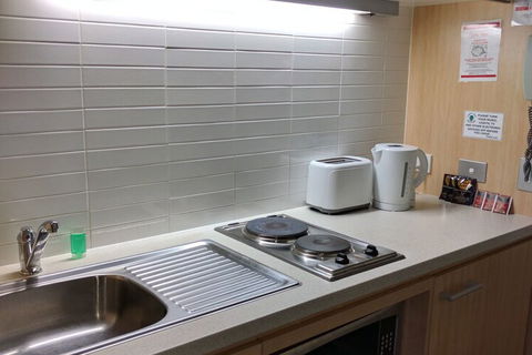 RMIT Village House - Accommodation Nelson Bay 2