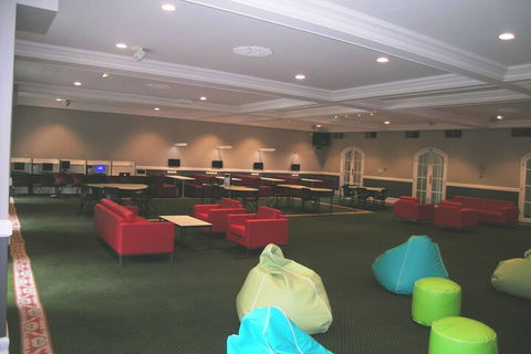 RMIT Village House - Accommodation Nelson Bay 1