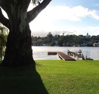 Eleven From The Left - Accommodation Nelson Bay