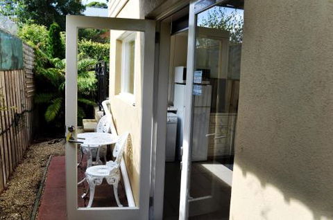 Belton Apartments - Accommodation Nelson Bay 3