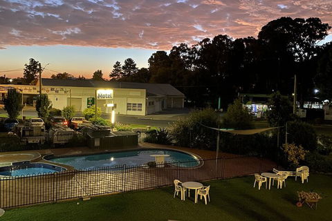 Bucketts Way Motel And Restaurant - Accommodation Nelson Bay 3