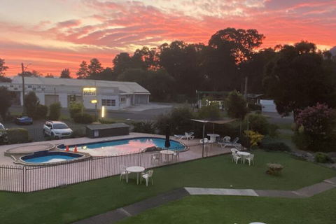 Bucketts Way Motel And Restaurant - Accommodation Nelson Bay 6