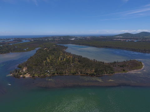 Lani's Holiday Island - Caravan Park - Accommodation Nelson Bay 0