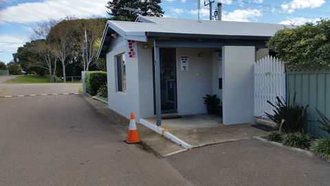 Esperance Bay Holiday Park - Accommodation Nelson Bay 0