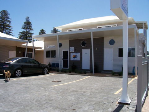 Clearwater Motel Apartments - Accommodation Nelson Bay 2