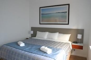 Clearwater Motel Apartments - Accommodation Nelson Bay 5