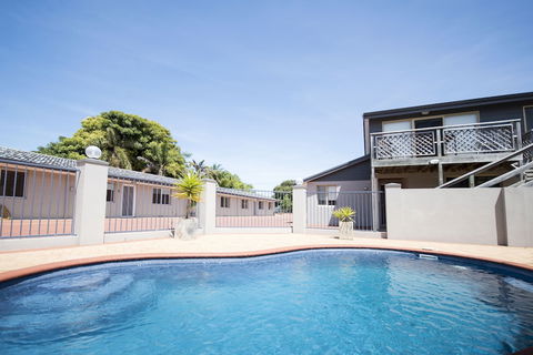 Archipelago Apartments - Accommodation Nelson Bay 3