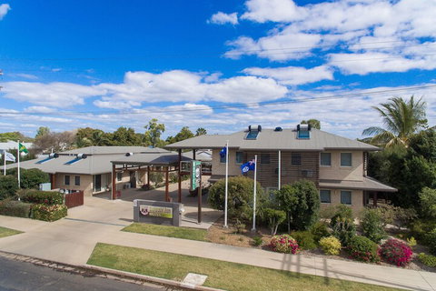 Emerald Inn - Accommodation Nelson Bay 3