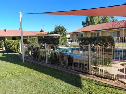 Emerald Explorers Inn - Accommodation Nelson Bay 4