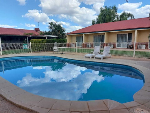 Emerald Explorers Inn - Accommodation Nelson Bay 0