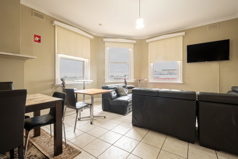 Formby Hotel - Accommodation Nelson Bay 6