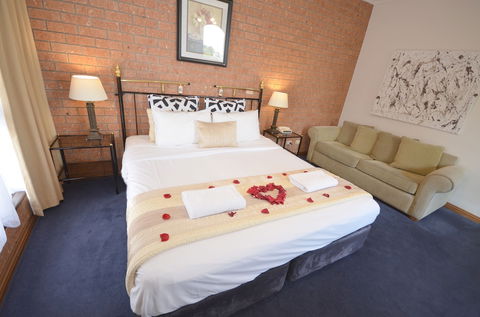 Central Springs Inn - Accommodation Nelson Bay 3