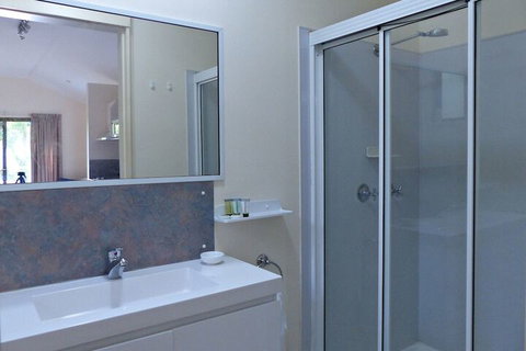 Daintree Valley Haven - Accommodation Nelson Bay 5