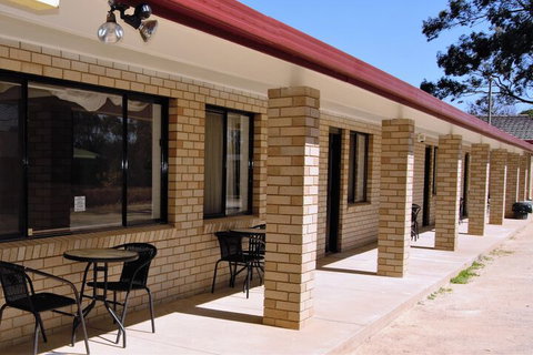 Civic Motor Inn - Accommodation Nelson Bay 5