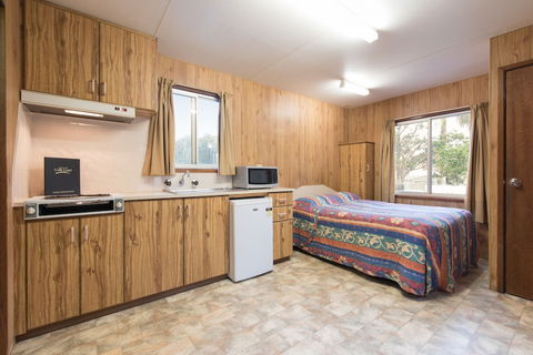 Clog Barn Caravan Park - Accommodation Nelson Bay 1
