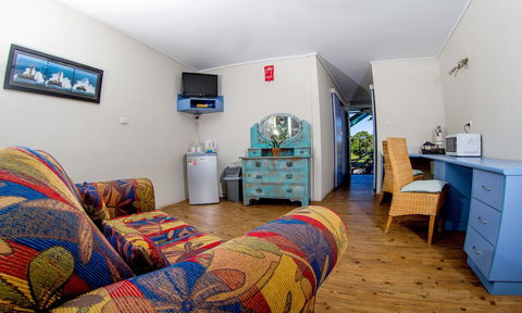 Ocean Paradise Holiday Units - Accommodation Nelson Bay 5