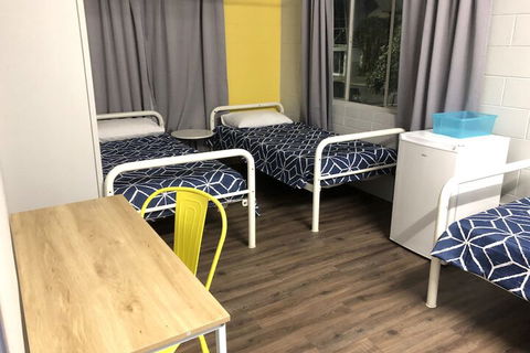 Reef Backpackers - Accommodation Nelson Bay 7