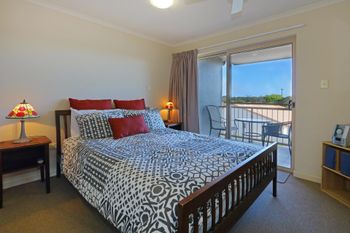 Pacific Royale Holiday Apartment 313 - Accommodation Nelson Bay 6