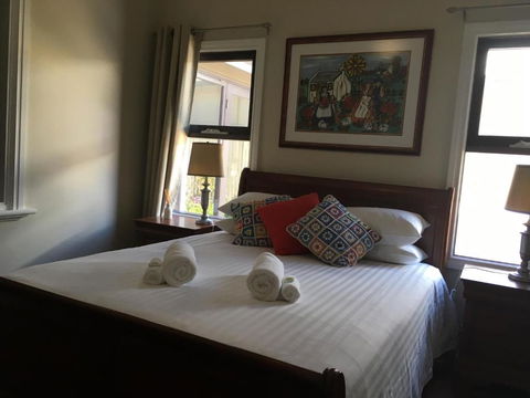Rowley House - Accommodation Nelson Bay 2