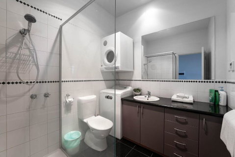 Raffless - Accommodation Nelson Bay 2