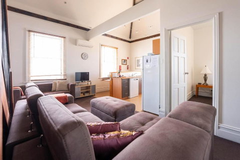 Raffless - Accommodation Nelson Bay 5